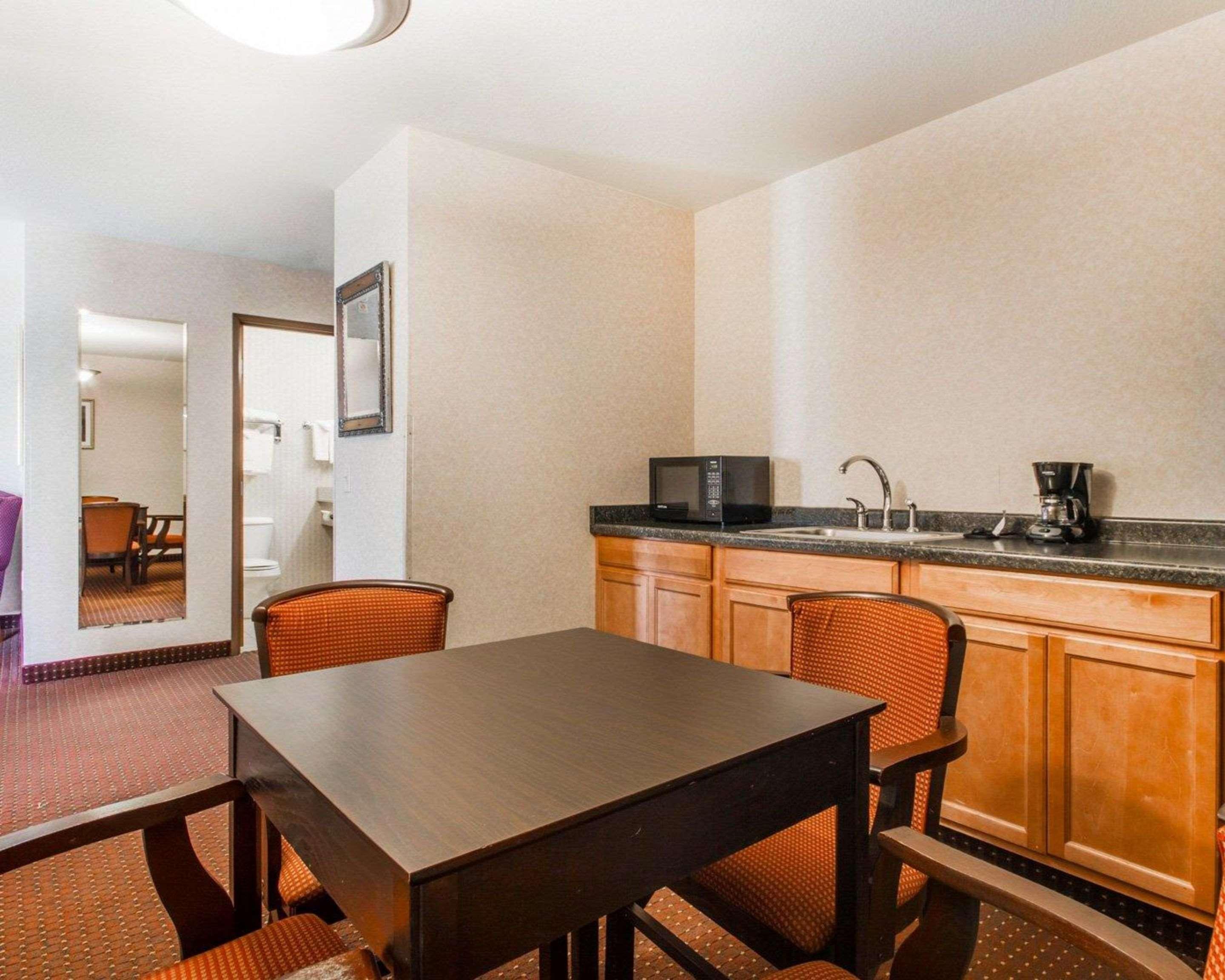 Comfort Inn & Suites Madison North Deforest Luaran gambar