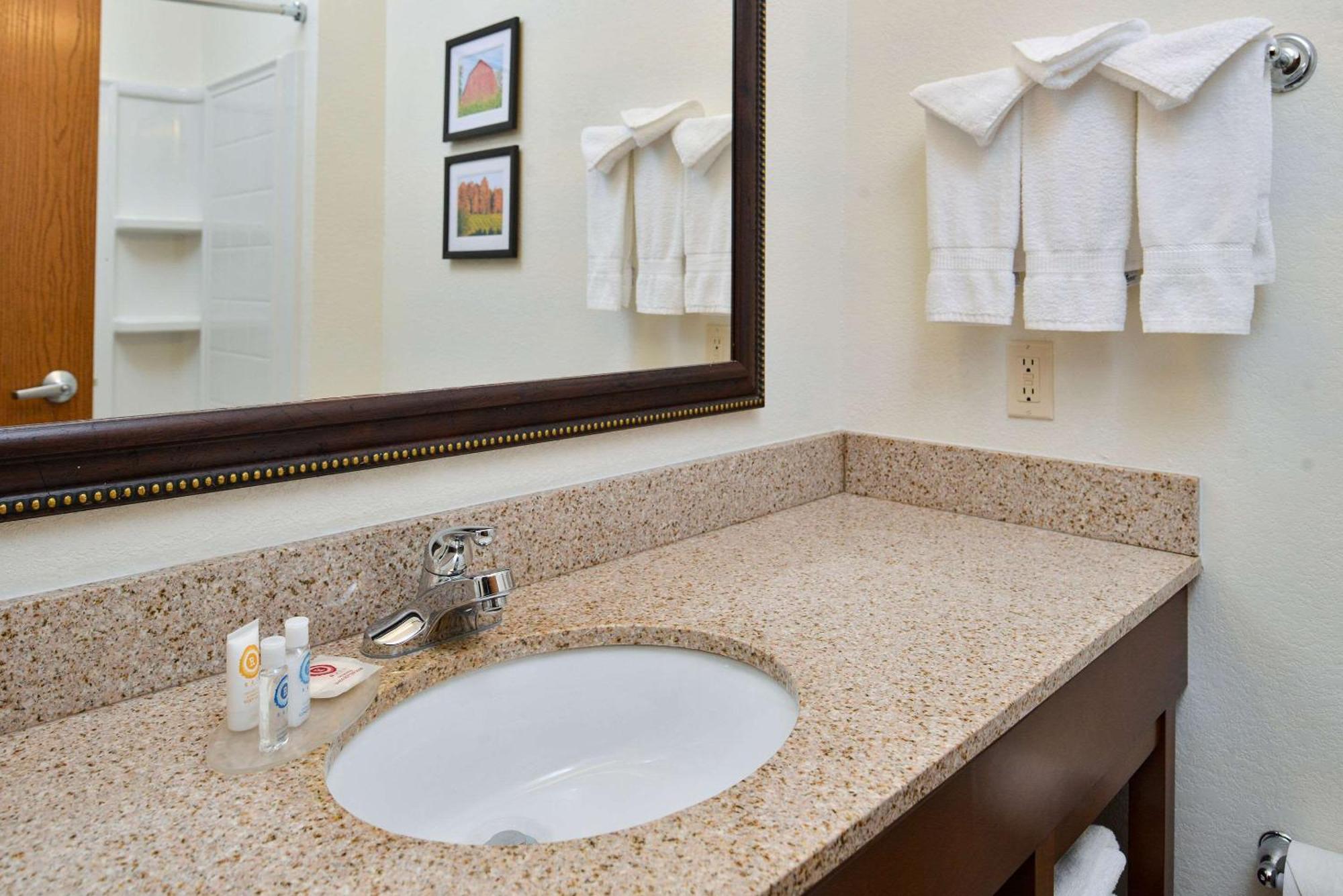 Comfort Inn & Suites Madison North Deforest Luaran gambar