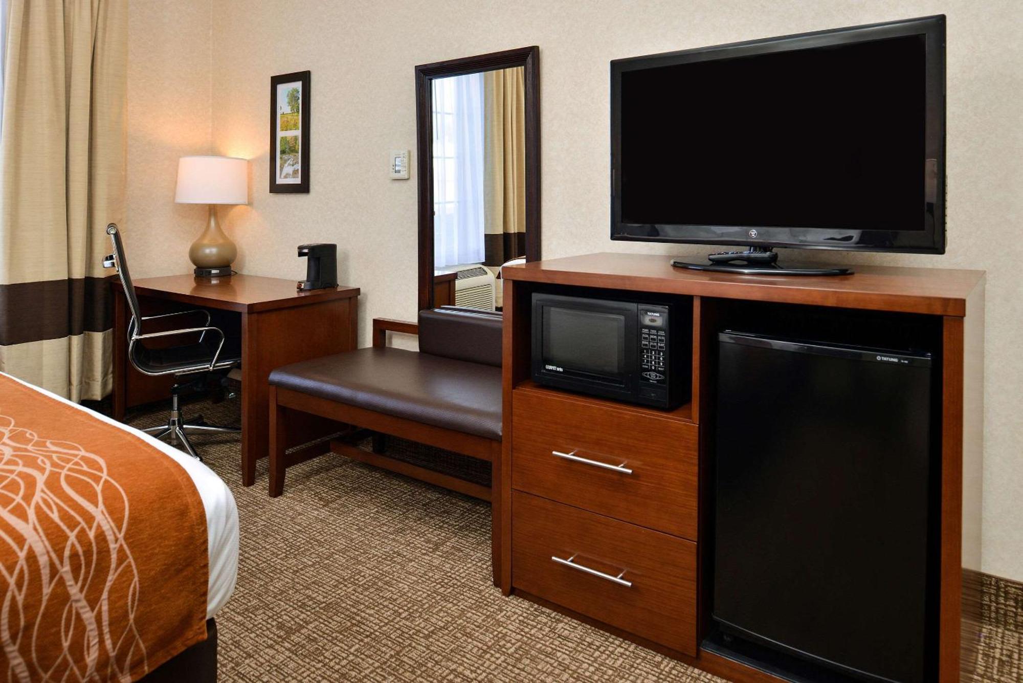 Comfort Inn & Suites Madison North Deforest Luaran gambar